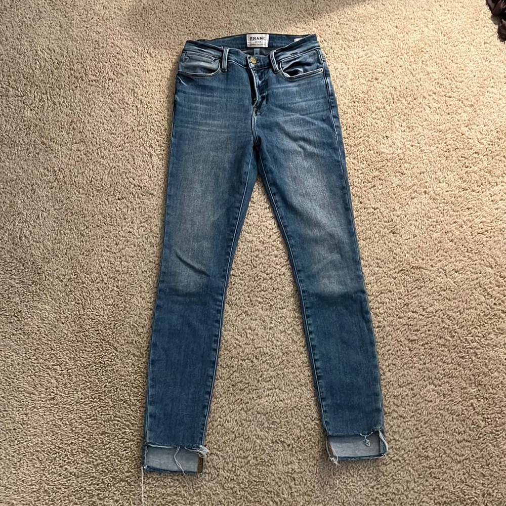 Frame Le High Skinny jeans step hem size 26 only worn twice